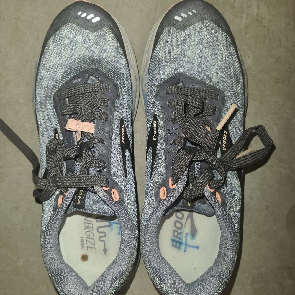 Brooks Cascadia - Picture 2 of 4